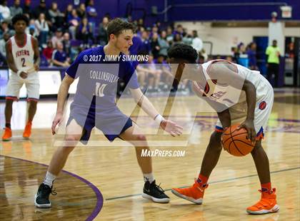 Thumbnail 2 in Collinsville vs. East St. Louis (Prairie Farms Holiday Classic) photogallery.