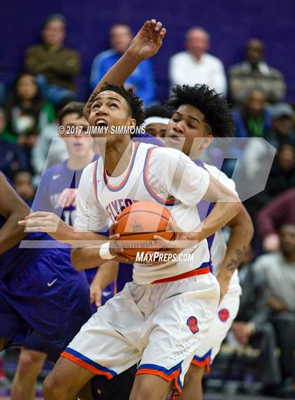 Thumbnail 1 in Collinsville vs. East St. Louis (Prairie Farms Holiday Classic) photogallery.