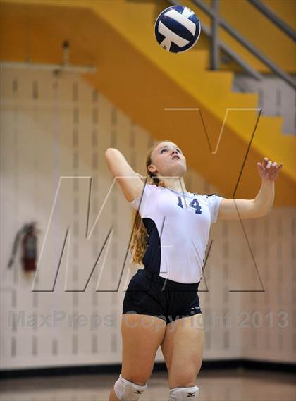 Thumbnail 3 in Pope John Paul II vs. Merion Mercy Academy (District 1 semifinal) photogallery.