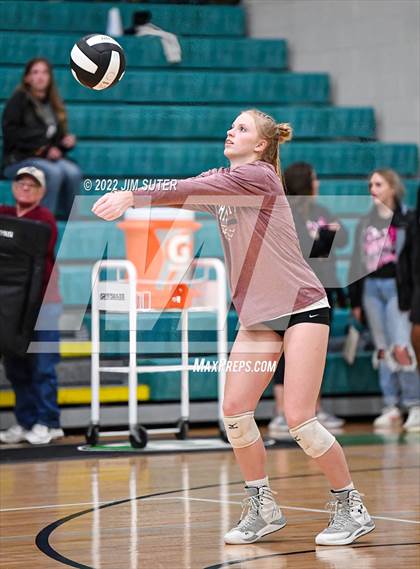Thumbnail 3 in Thrall vs Johnson City (UIL 2A Region 4 Semifinal Playoff) photogallery.