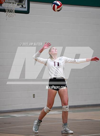 Thumbnail 2 in Thrall vs Johnson City (UIL 2A Region 4 Semifinal Playoff) photogallery.