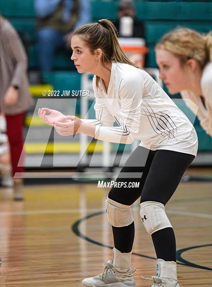 Thumbnail 2 in Thrall vs Johnson City (UIL 2A Region 4 Semifinal Playoff) photogallery.