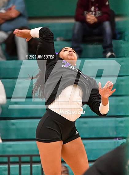 Thumbnail 2 in Thrall vs Johnson City (UIL 2A Region 4 Semifinal Playoff) photogallery.