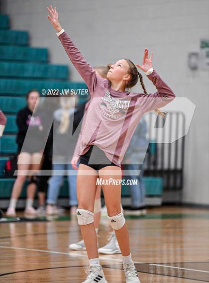 Thumbnail 1 in Thrall vs Johnson City (UIL 2A Region 4 Semifinal Playoff) photogallery.
