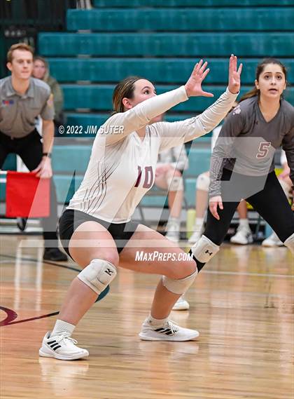 Thumbnail 1 in Thrall vs Johnson City (UIL 2A Region 4 Semifinal Playoff) photogallery.