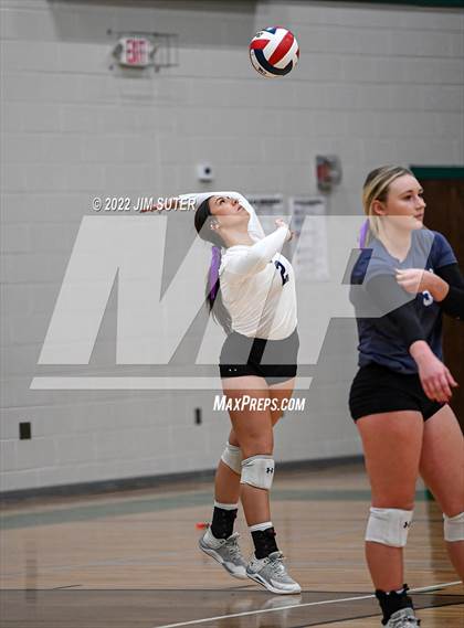 Thumbnail 1 in Thrall vs Johnson City (UIL 2A Region 4 Semifinal Playoff) photogallery.