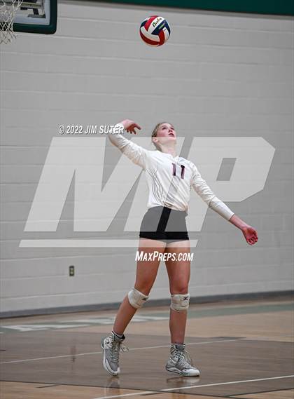 Thumbnail 1 in Thrall vs Johnson City (UIL 2A Region 4 Semifinal Playoff) photogallery.