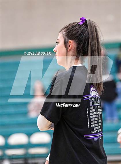 Thumbnail 1 in Thrall vs Johnson City (UIL 2A Region 4 Semifinal Playoff) photogallery.