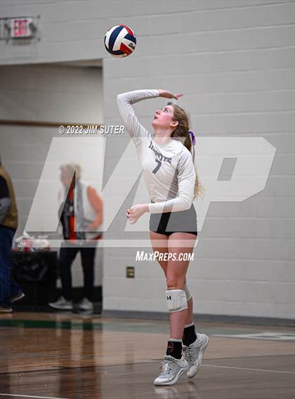 Thumbnail 3 in Thrall vs Johnson City (UIL 2A Region 4 Semifinal Playoff) photogallery.
