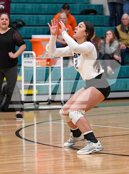 Thumbnail 1 in Thrall vs Johnson City (UIL 2A Region 4 Semifinal Playoff) photogallery.