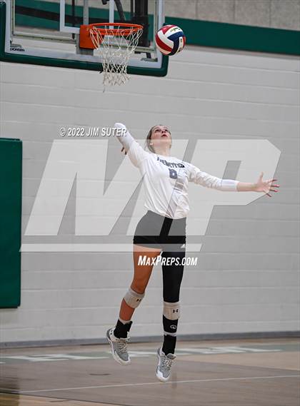 Thumbnail 2 in Thrall vs Johnson City (UIL 2A Region 4 Semifinal Playoff) photogallery.