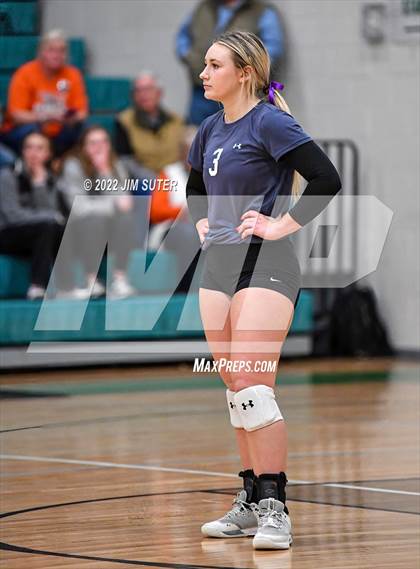 Thumbnail 3 in Thrall vs Johnson City (UIL 2A Region 4 Semifinal Playoff) photogallery.