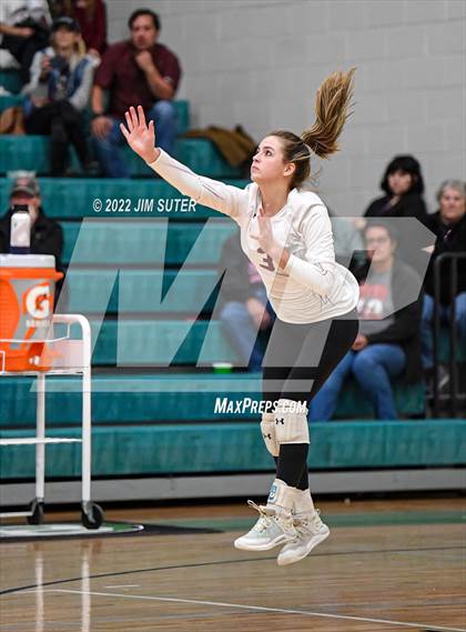 Thumbnail 1 in Thrall vs Johnson City (UIL 2A Region 4 Semifinal Playoff) photogallery.