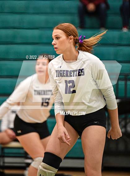 Thumbnail 2 in Thrall vs Johnson City (UIL 2A Region 4 Semifinal Playoff) photogallery.