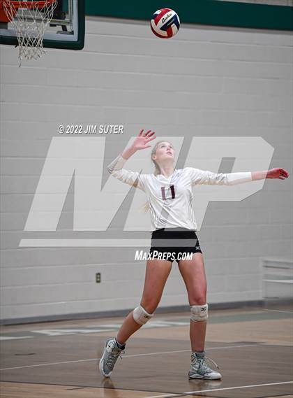 Thumbnail 3 in Thrall vs Johnson City (UIL 2A Region 4 Semifinal Playoff) photogallery.