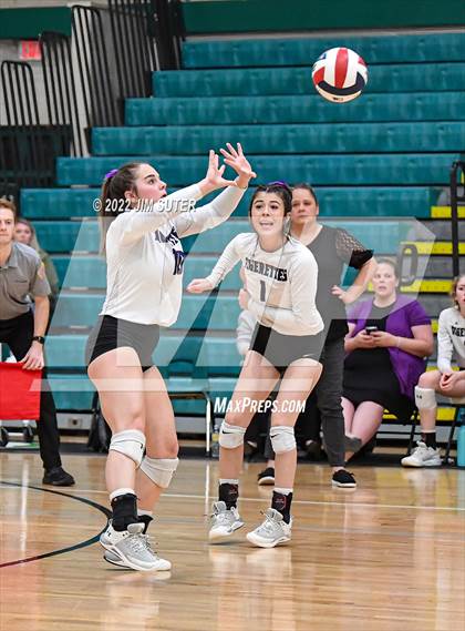 Thumbnail 3 in Thrall vs Johnson City (UIL 2A Region 4 Semifinal Playoff) photogallery.
