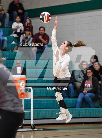 Thumbnail 3 in Thrall vs Johnson City (UIL 2A Region 4 Semifinal Playoff) photogallery.