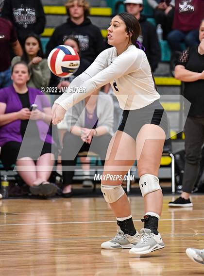 Thumbnail 2 in Thrall vs Johnson City (UIL 2A Region 4 Semifinal Playoff) photogallery.