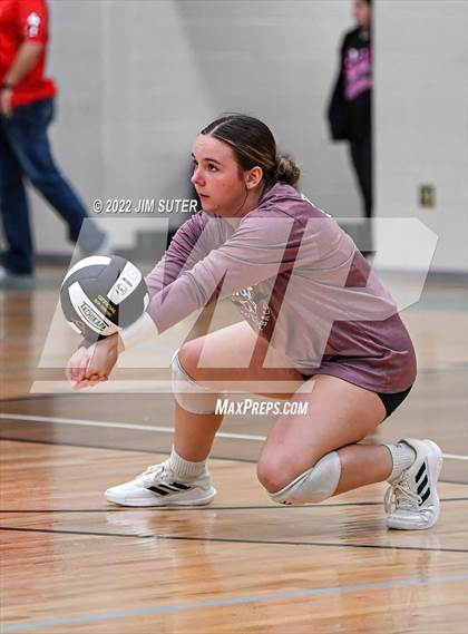 Thumbnail 3 in Thrall vs Johnson City (UIL 2A Region 4 Semifinal Playoff) photogallery.