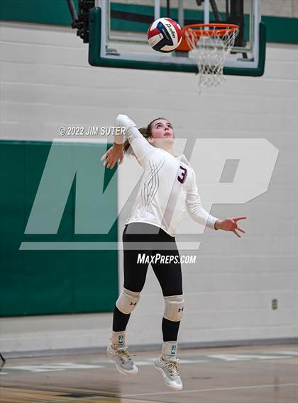 Thumbnail 1 in Thrall vs Johnson City (UIL 2A Region 4 Semifinal Playoff) photogallery.