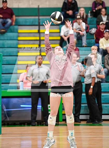 Thumbnail 2 in Thrall vs Johnson City (UIL 2A Region 4 Semifinal Playoff) photogallery.