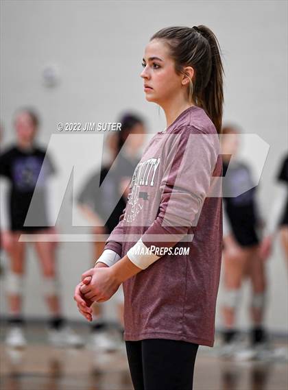 Thumbnail 1 in Thrall vs Johnson City (UIL 2A Region 4 Semifinal Playoff) photogallery.