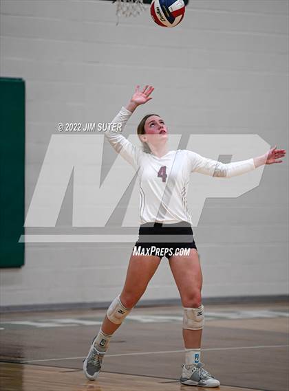 Thumbnail 1 in Thrall vs Johnson City (UIL 2A Region 4 Semifinal Playoff) photogallery.