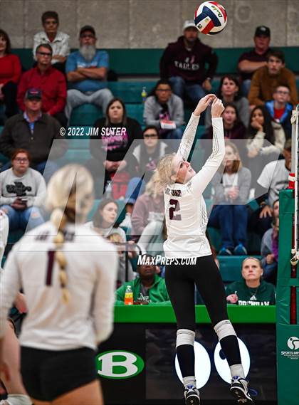 Thumbnail 3 in Thrall vs Johnson City (UIL 2A Region 4 Semifinal Playoff) photogallery.