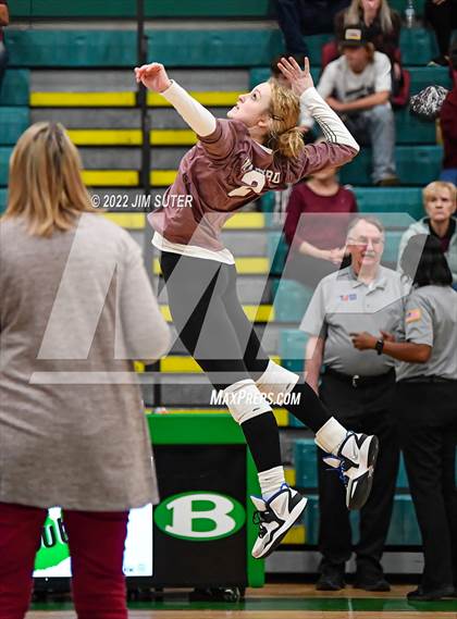 Thumbnail 1 in Thrall vs Johnson City (UIL 2A Region 4 Semifinal Playoff) photogallery.