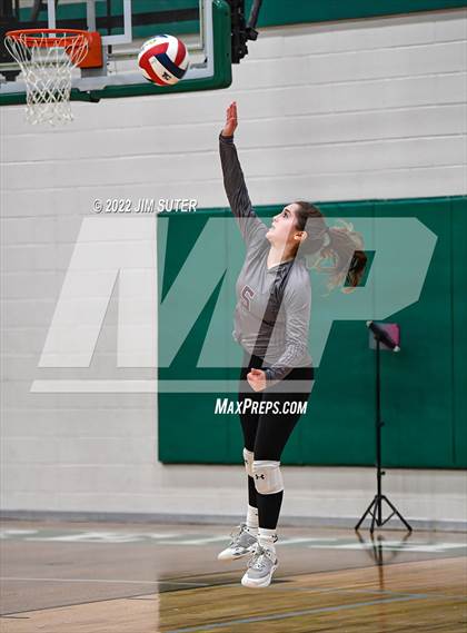Thumbnail 2 in Thrall vs Johnson City (UIL 2A Region 4 Semifinal Playoff) photogallery.