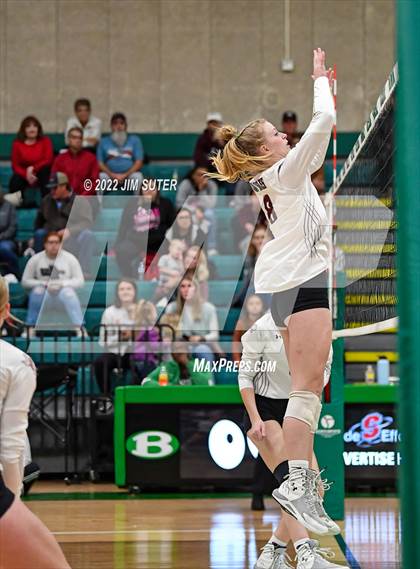 Thumbnail 2 in Thrall vs Johnson City (UIL 2A Region 4 Semifinal Playoff) photogallery.