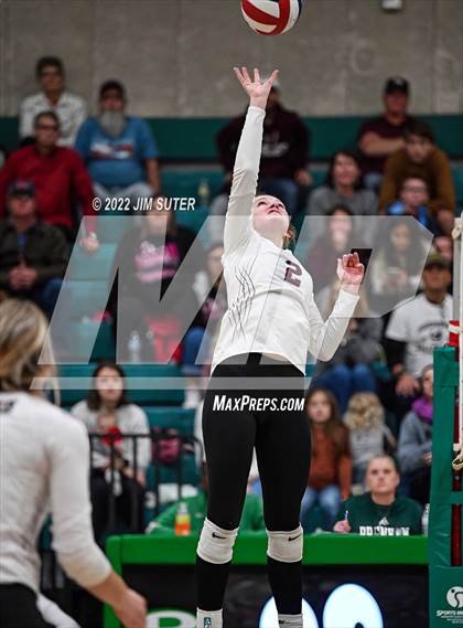 Thumbnail 1 in Thrall vs Johnson City (UIL 2A Region 4 Semifinal Playoff) photogallery.