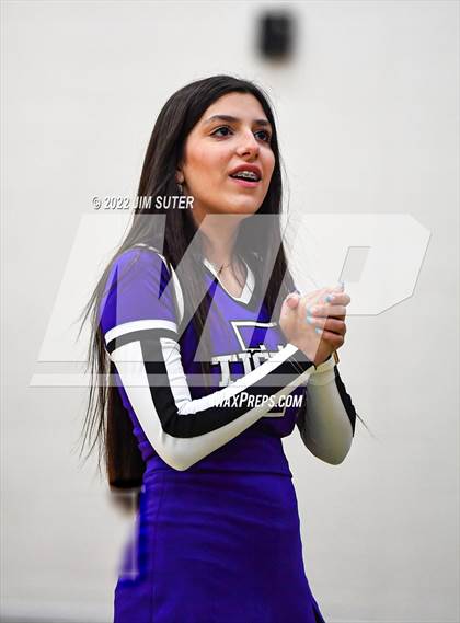 Thumbnail 2 in Thrall vs Johnson City (UIL 2A Region 4 Semifinal Playoff) photogallery.