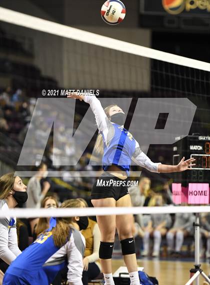 Thumbnail 2 in Stratton/Liberty @ Simla (CHSAA 1A Playoff) photogallery.