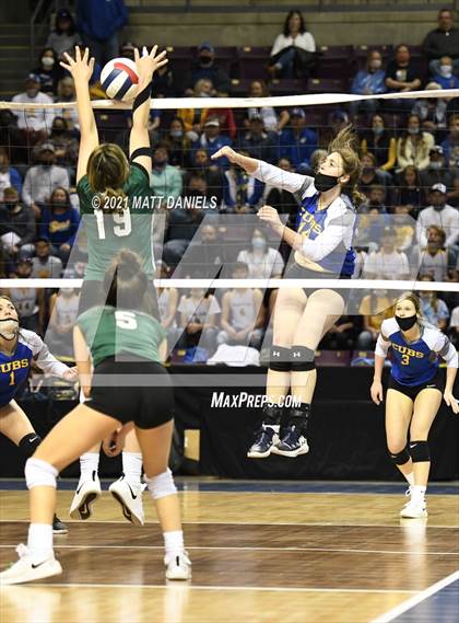 Thumbnail 1 in Stratton/Liberty @ Simla (CHSAA 1A Playoff) photogallery.