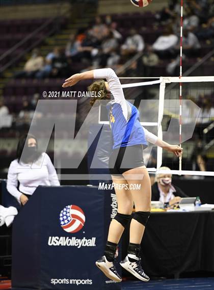 Thumbnail 1 in Stratton/Liberty @ Simla (CHSAA 1A Playoff) photogallery.