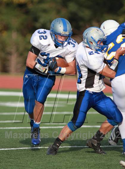 Thumbnail 3 in Holton @ Collegiate (KSHSAA 4A Regional) photogallery.