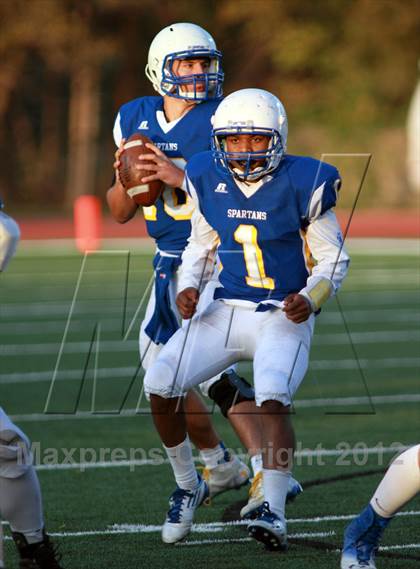 Thumbnail 1 in Holton @ Collegiate (KSHSAA 4A Regional) photogallery.