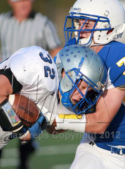Thumbnail 3 in Holton @ Collegiate (KSHSAA 4A Regional) photogallery.