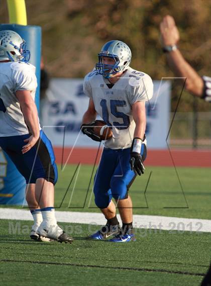 Thumbnail 1 in Holton @ Collegiate (KSHSAA 4A Regional) photogallery.
