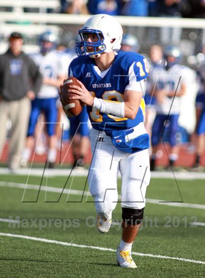 Thumbnail 3 in Holton @ Collegiate (KSHSAA 4A Regional) photogallery.