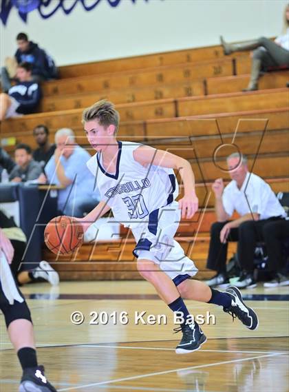 Thumbnail 2 in Oak Park @ Camarillo photogallery.