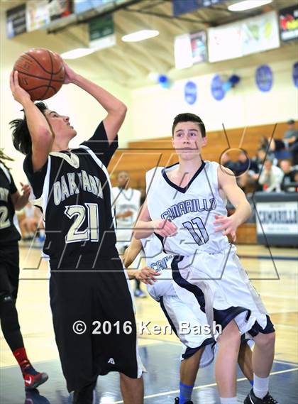 Thumbnail 1 in Oak Park @ Camarillo photogallery.