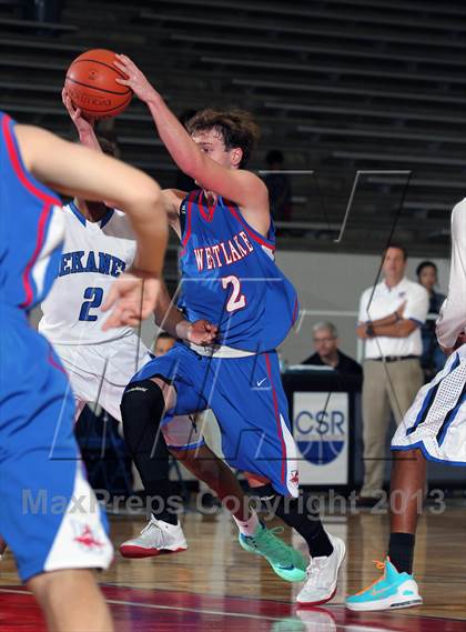 Thumbnail 3 in Westlake vs. DeKaney (McDonald's Texas Invitational) photogallery.