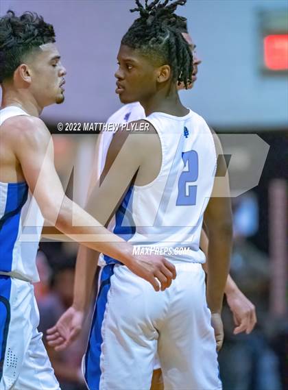 Thumbnail 1 in St. Pauls vs Red Springs (SAC Conference Championship) photogallery.