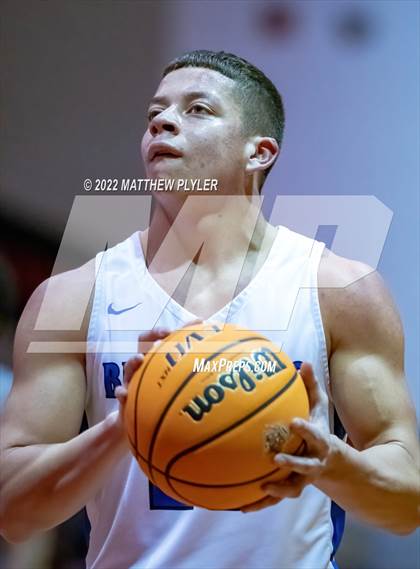 Thumbnail 1 in St. Pauls vs Red Springs (SAC Conference Championship) photogallery.