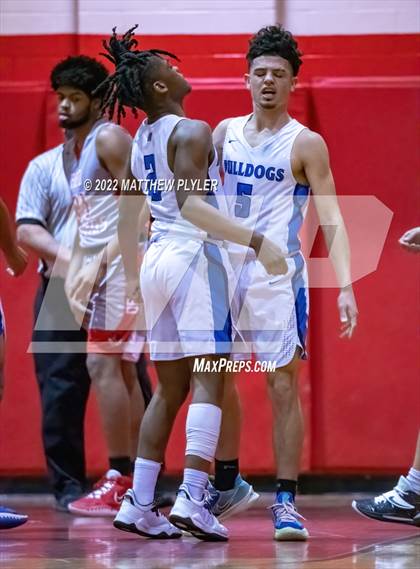 Thumbnail 3 in St. Pauls vs Red Springs (SAC Conference Championship) photogallery.