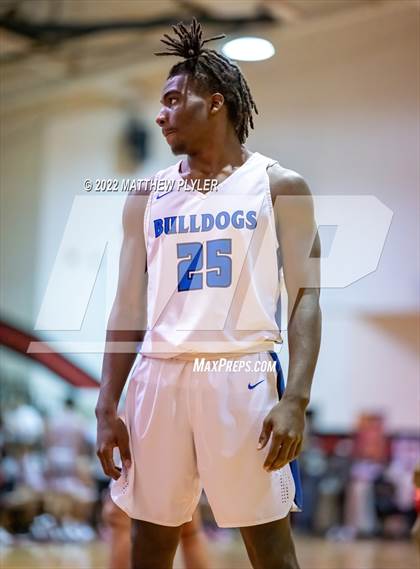 Thumbnail 2 in St. Pauls vs Red Springs (SAC Conference Championship) photogallery.