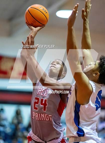 Thumbnail 2 in St. Pauls vs Red Springs (SAC Conference Championship) photogallery.