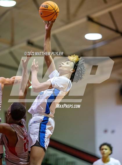 Thumbnail 2 in St. Pauls vs Red Springs (SAC Conference Championship) photogallery.
